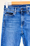 Jeans bleu délavé jambe étroite seconde main - GAP- La Penderie du Paradis