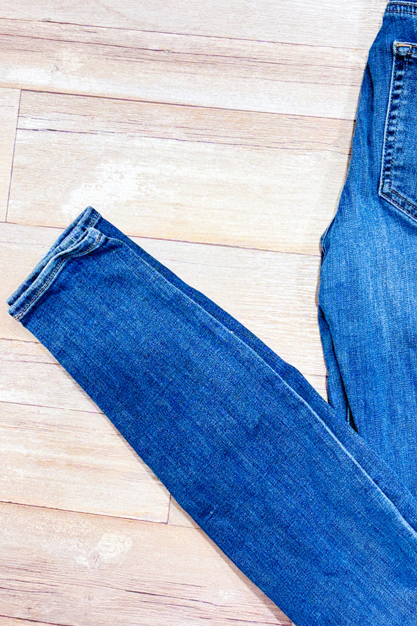 Jeans bleu délavé jambe étroite seconde main - GAP- La Penderie du Paradis