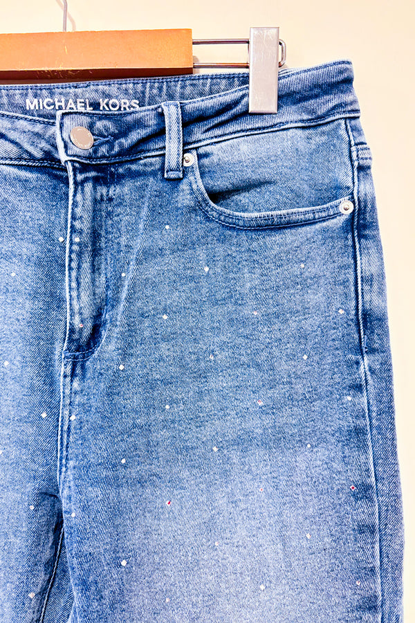 Jeans bleu pâle jambe droite avec petits diamants* seconde main - Michael Kors- La Penderie du Paradis