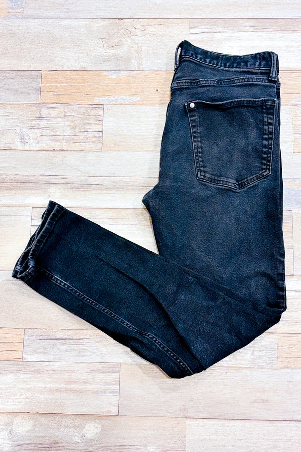 Jeans noir jambe droite - Homme seconde main - H&M- La Penderie du Paradis