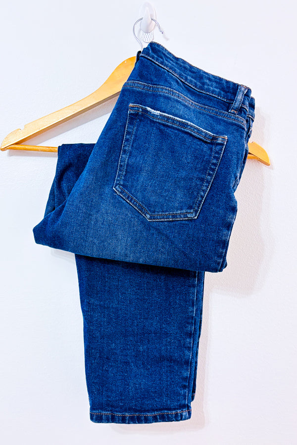 Jeans bleu foncé à taille haute coupe moderne seconde main - Joe Fresh- La Penderie du Paradis