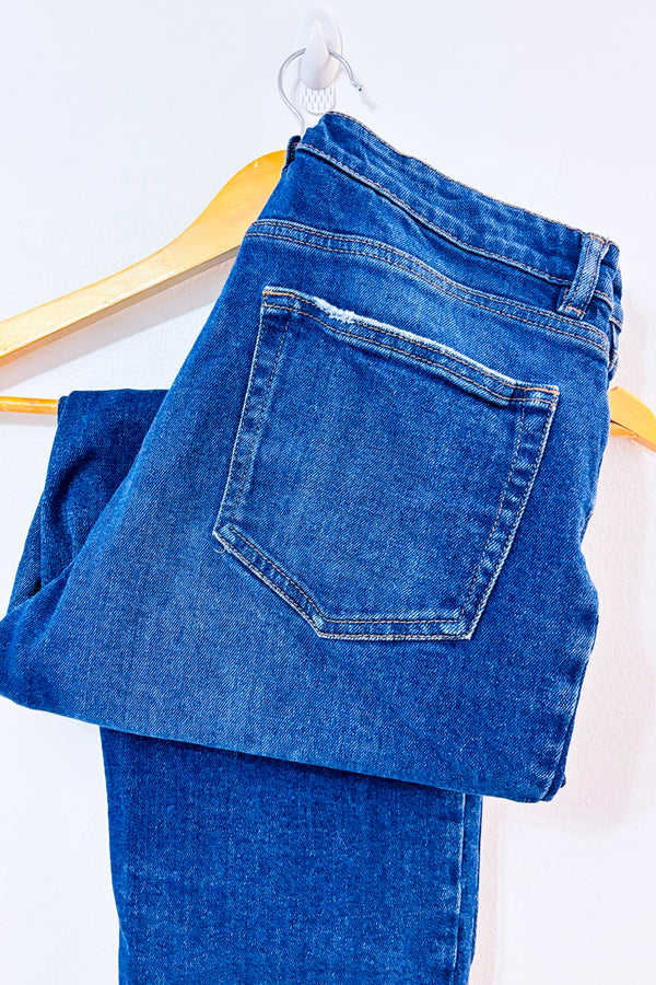 Jeans bleu foncé à taille haute coupe moderne seconde main - Joe Fresh- La Penderie du Paradis