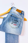 Jeans droit bleu pâle Mickey Mouse* seconde main - Desigual- La Penderie du Paradis
