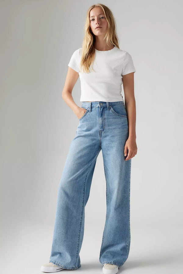 Jeans très ample bleu pâle à taille haute* seconde main - Levi's- La Penderie du Paradis