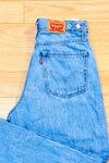 Jeans très ample bleu pâle à taille haute* seconde main - Levi's- La Penderie du Paradis