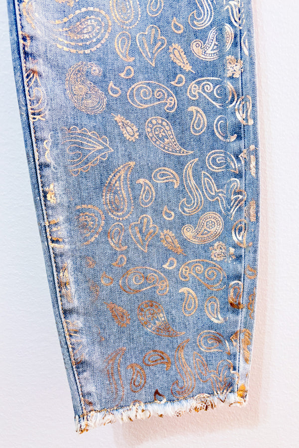 Jeans bleu pâle à motif paisley doré* seconde main - Melanie Lyne- La Penderie du Paradis