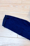 Jeans bleu foncé délavé à jambe étroite seconde main - Guess- La Penderie du Paradis