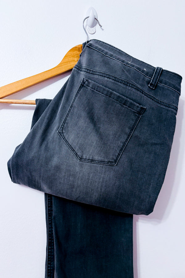 Jeans gris délavé extensible seconde main - Santana Jeans- La Penderie du Paradis
