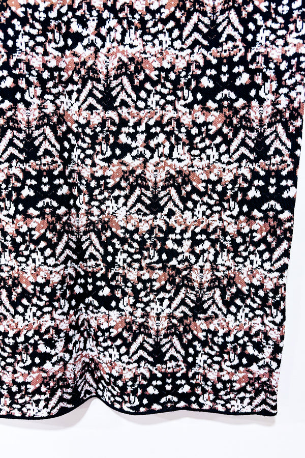 Jupe droite noire et brune avec motifs ajustée à taille haute* seconde main - BCBGMaxazria- La Penderie du Paradis