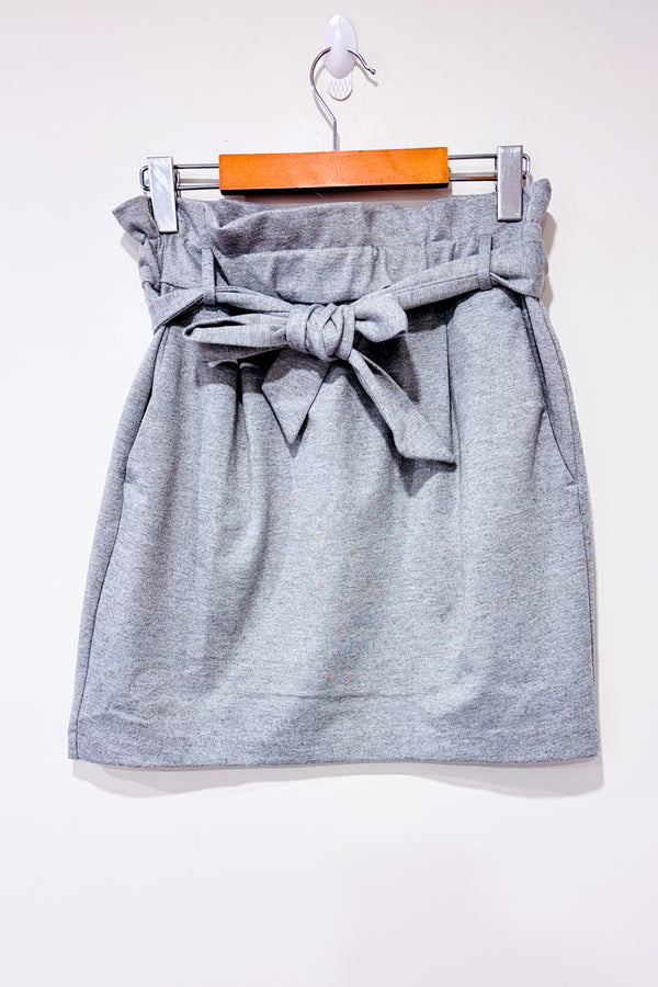 Jupe taille haute grise à nouer seconde main - Dynamite- La Penderie du Paradis