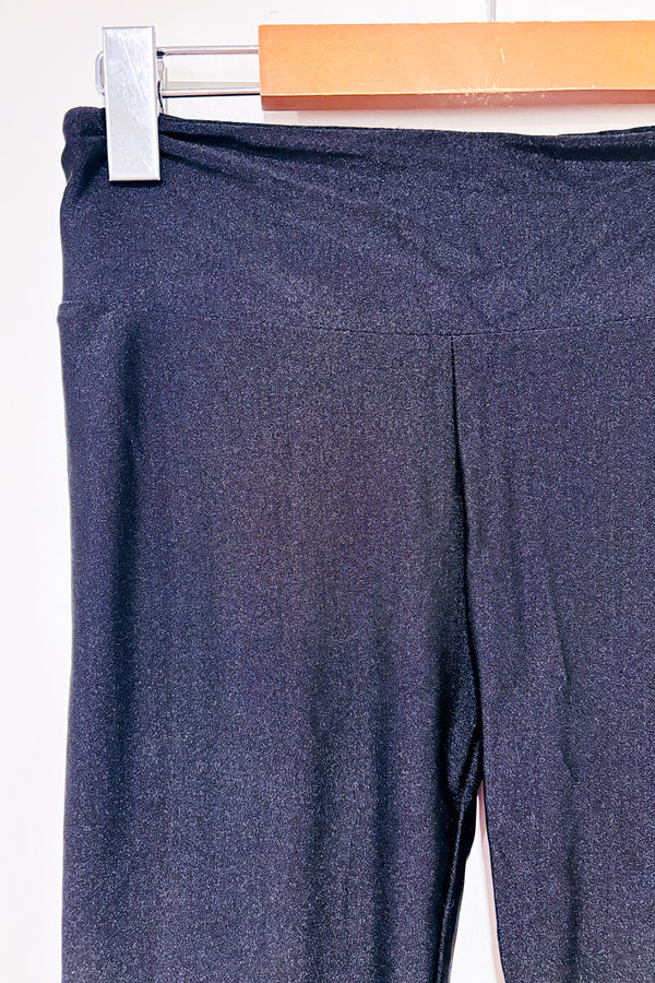 Legging noir lustré seconde main - Tokë- La Penderie du Paradis