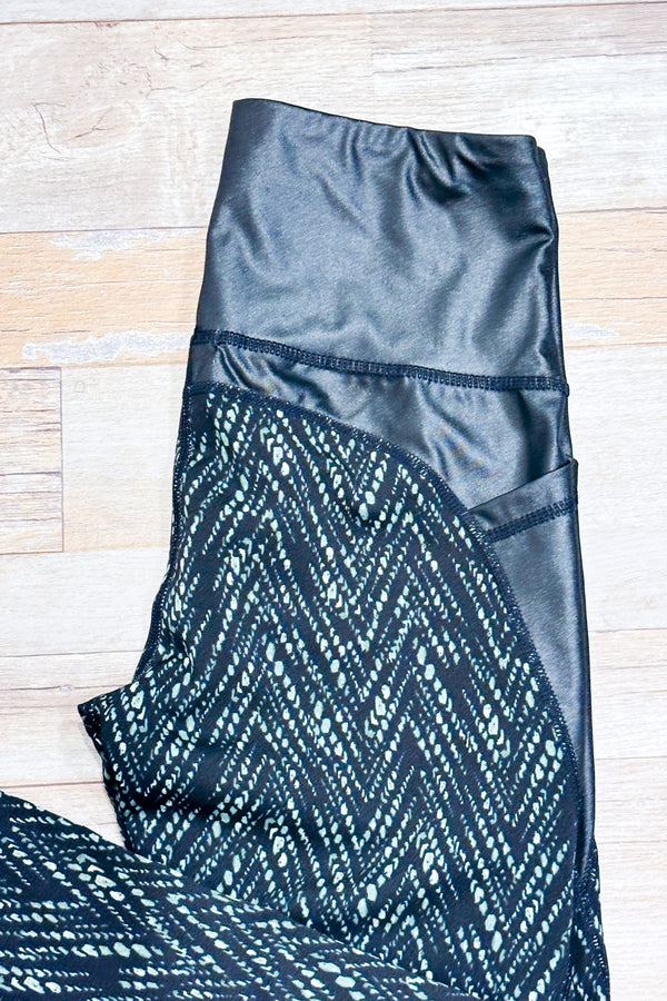 Legging noir et vert à motifs seconde main - Ardene- La Penderie du Paradis