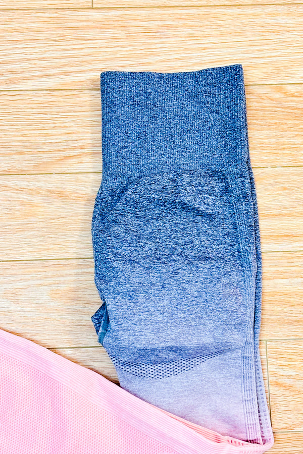 Legging gris et rose dégradé seconde main - Astoria Activewear- La Penderie du Paradis