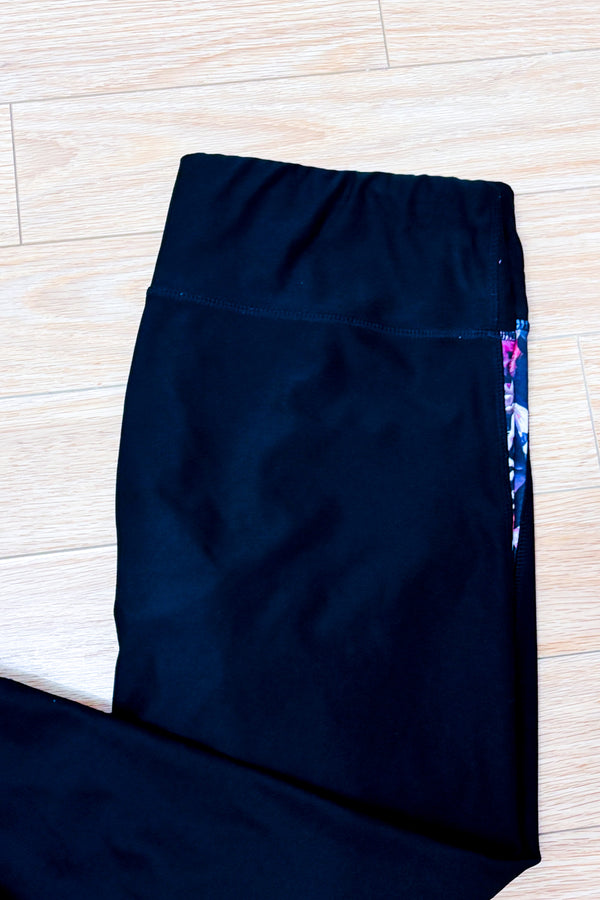 Legging noir fleuri seconde main - Reitmans- La Penderie du Paradis