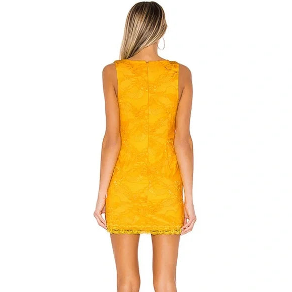 Robe ajustée jaune en dentelle (m)-NBD-La Penderie du Paradis 🕊