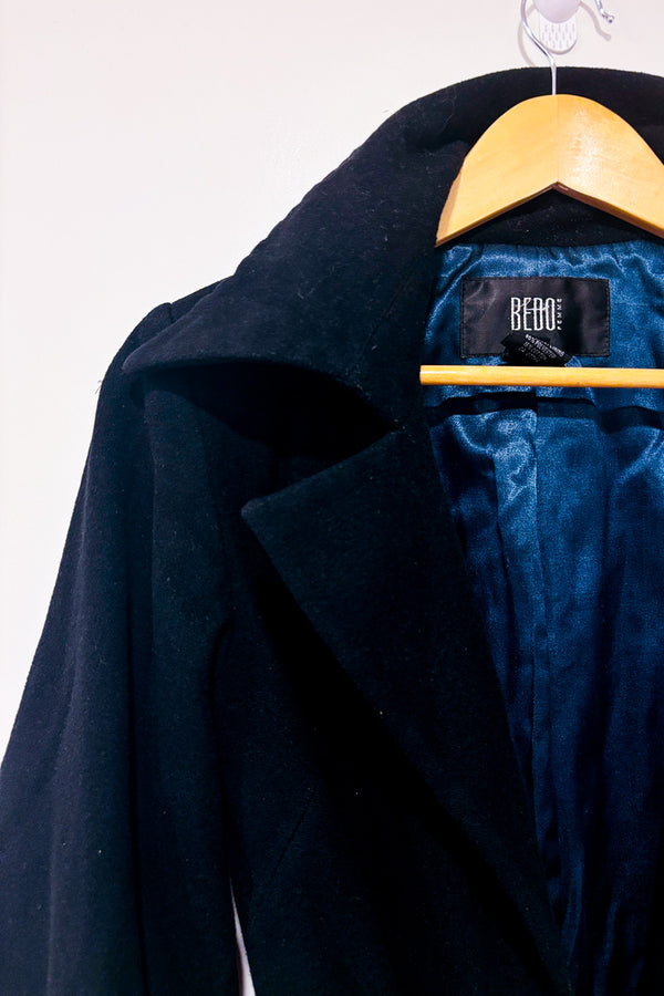 Manteau noir en laine à nouer* seconde main - Bedo- La Penderie du Paradis