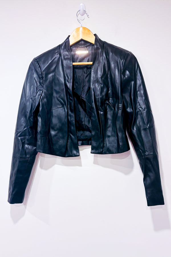 Veste ouverte courte noire effet cuir * seconde main - Tahari- La Penderie du Paradis
