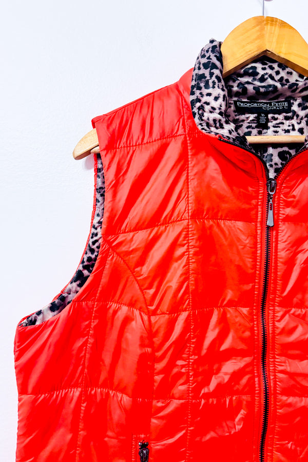 Veste sans manches matelassée orange intérieur léopard seconde main - Proportion Petite / Conrad C- La Penderie du Paradis
