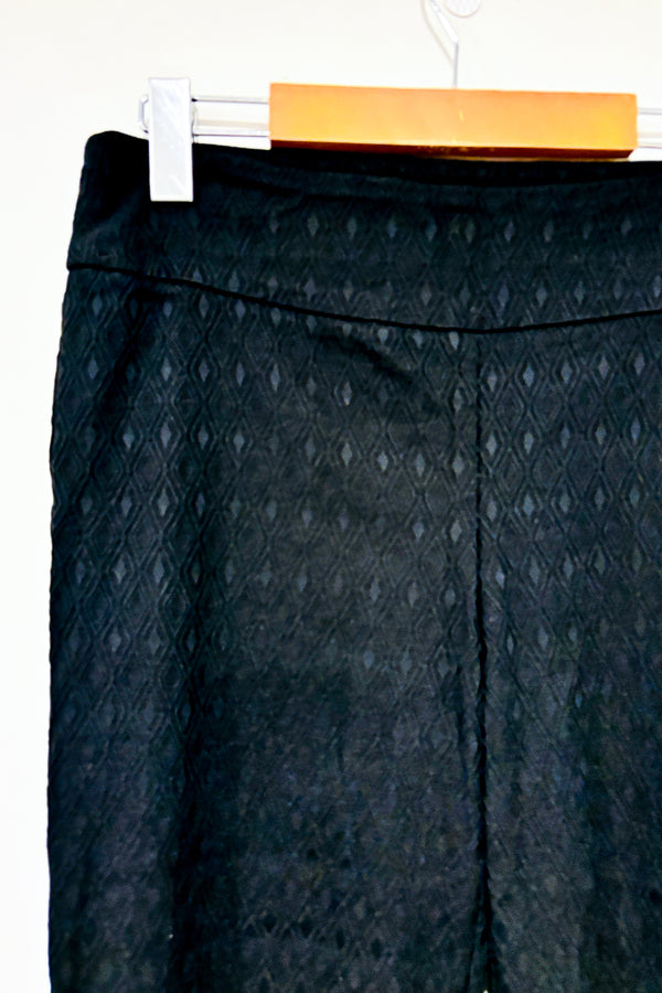 Pantalon texturé noir extensible (m) -- La Penderie du Paradis ?