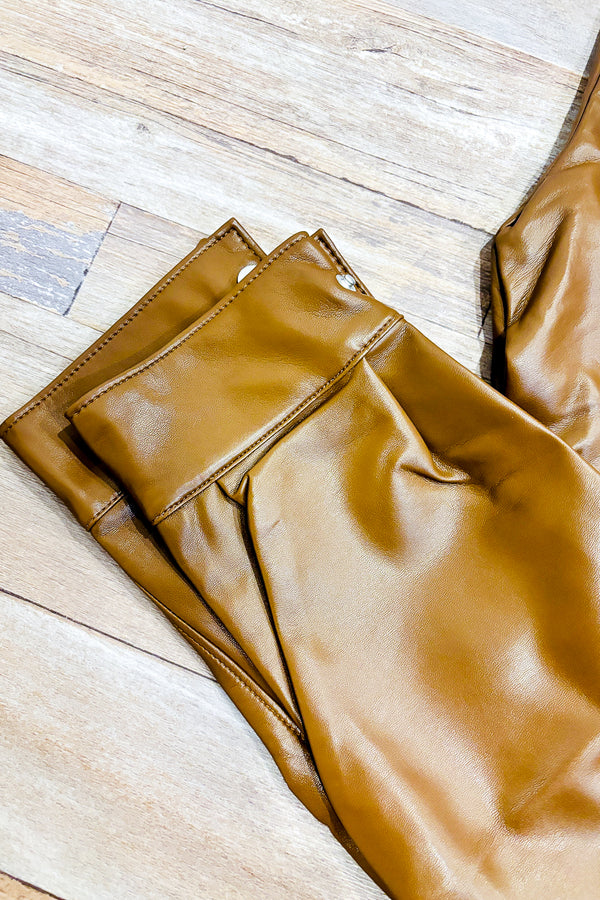 Pantalon faux cuir taupe (l) -- La Penderie du Paradis ?