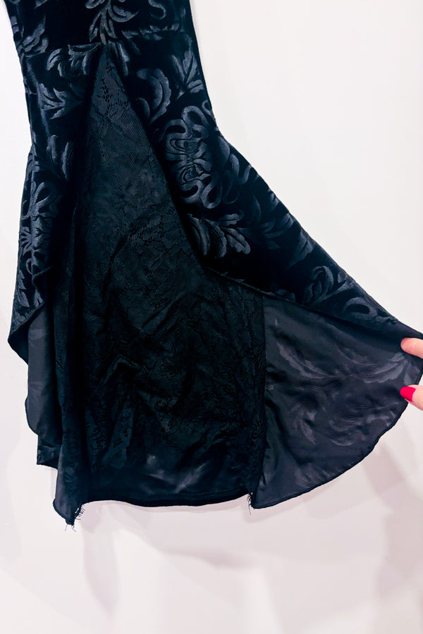 Pantalon en velours noir fleuri avec dentelle seconde main - SHEIN- La Penderie du Paradis