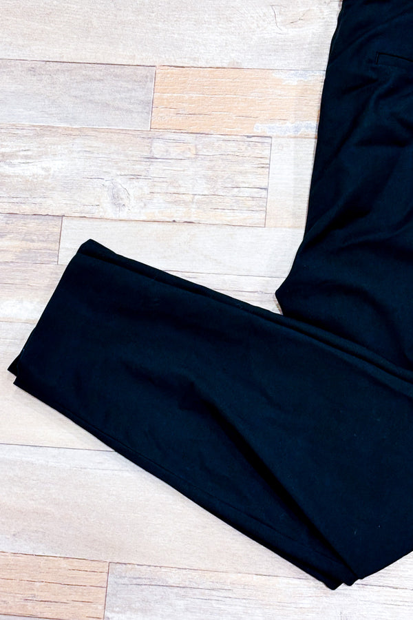 Pantalon noir ajusté à la cheville coupe Curvy* seconde main - RW&CO.- La Penderie du Paradis