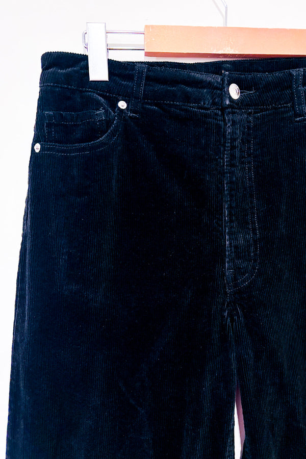 Pantalon noir en corduroy à taille haute* seconde main - H&M- La Penderie du Paradis