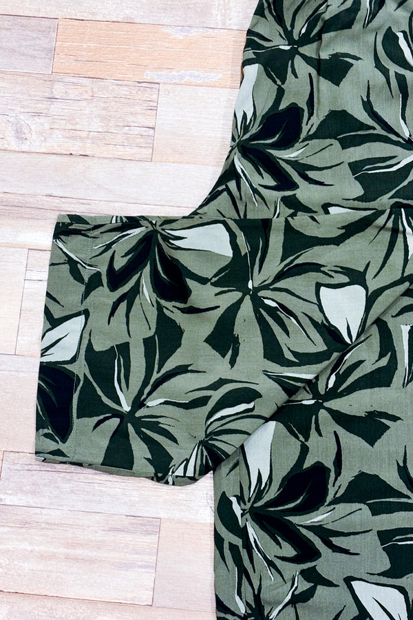 Pantalon fluide vert motif feuilles à taille élastique* seconde main - Reitmans- La Penderie du Paradis