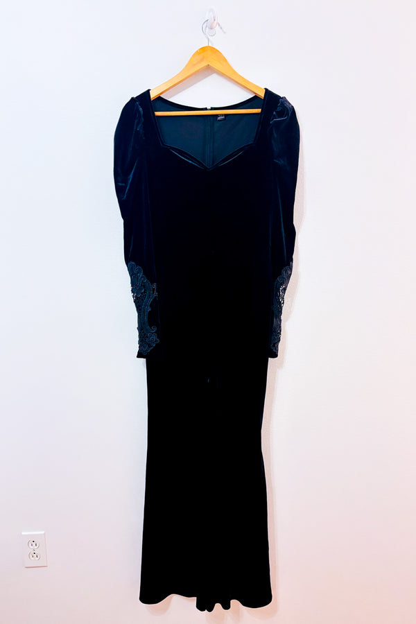 Jumpsuit noir en velours avec dentelle seconde main - SHEIN- La Penderie du Paradis