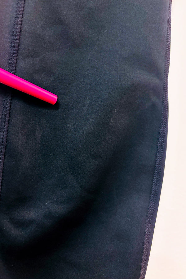 Pantalon noir à jambe étroite doublé en polar seconde main - Lolë- La Penderie du Paradis