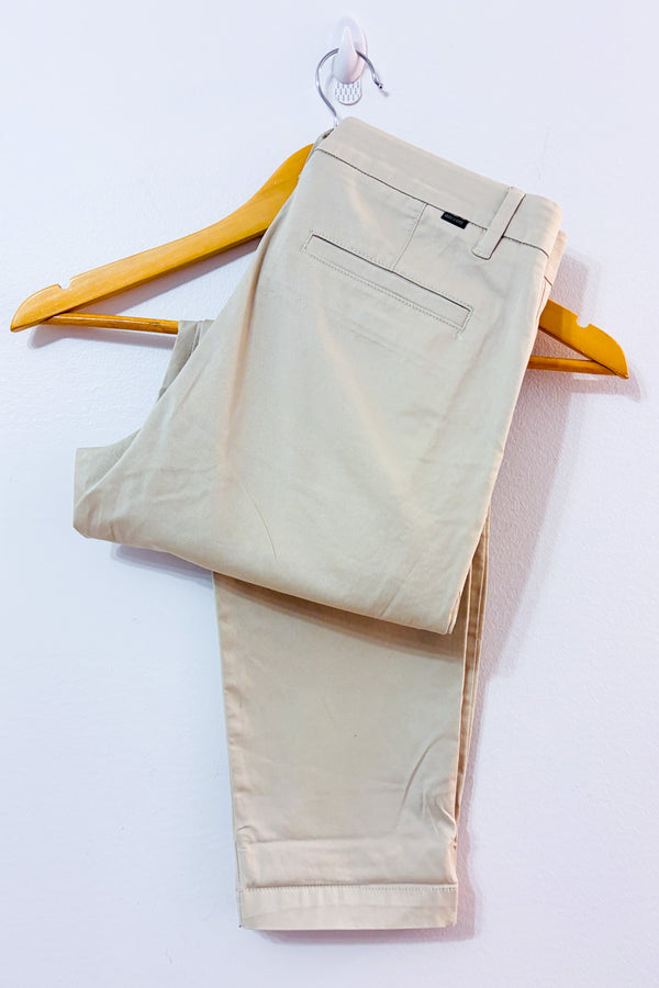 Pantalon chino beige à jambe étroite seconde main - Dockers- La Penderie du Paradis