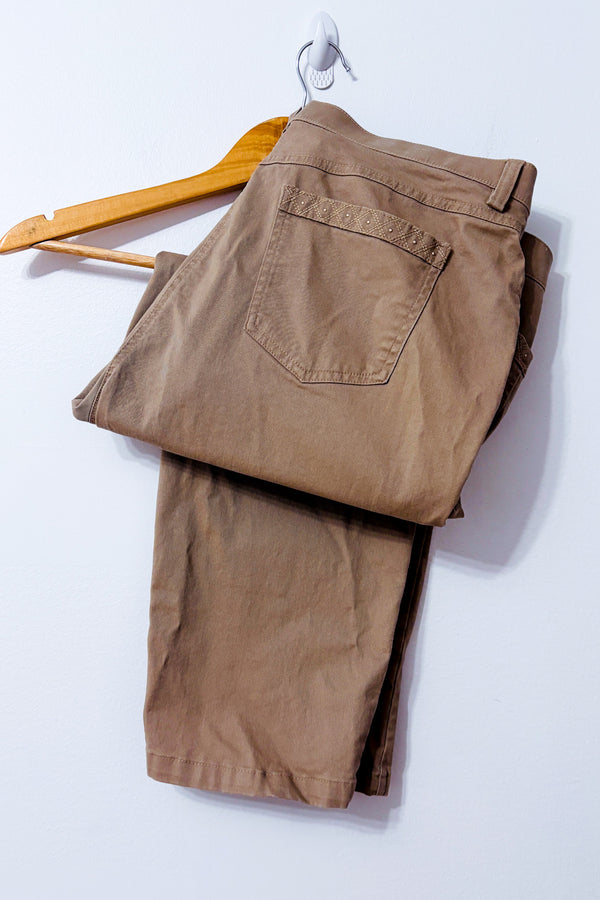 Pantalon beige en coton à jambe droite seconde main - Haggar- La Penderie du Paradis
