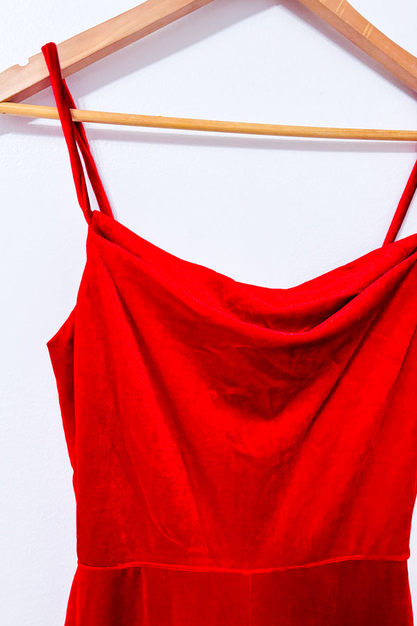 Combinaison rouge en velours à fines bretelles* seconde main - Venus- La Penderie du Paradis