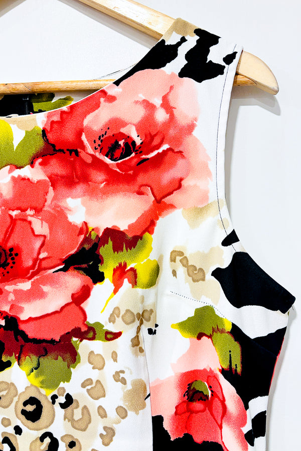 Robe beige fleurie (l) -- La Penderie du Paradis ?