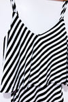 Robe maxi asymétrique noire et blanche rayée seconde main - Mossimo- La Penderie du Paradis