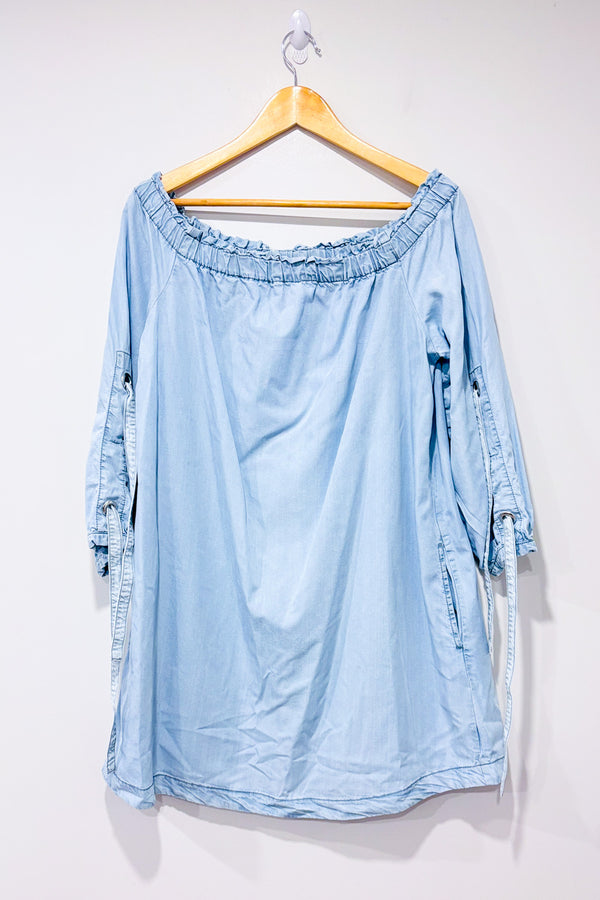 Robe bleue style denim épaules dénudées seconde main - Zara- La Penderie du Paradis