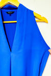Robe fluide indigo sans manches à col plongeant seconde main - RW&CO.- La Penderie du Paradis