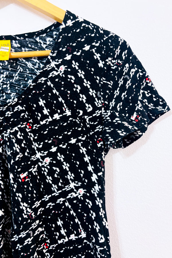 Robe t-shirt noire et blanche à motifs seconde main - Lolë- La Penderie du Paradis