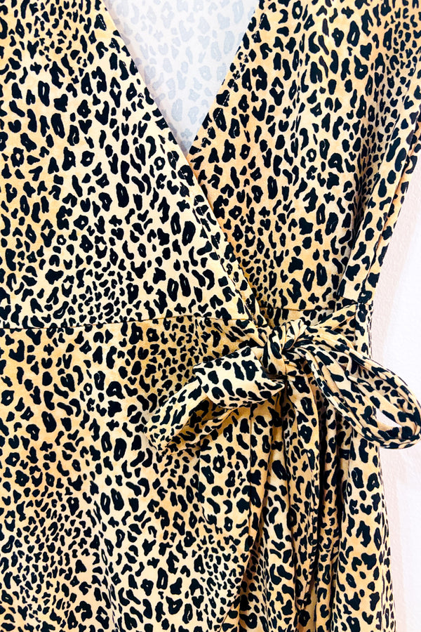 Robe portefeuille léopard à volant seconde main - H&M- La Penderie du Paradis