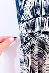 Robe portefeuille fluide noire et blanche à motif feuilles* seconde main - Tristan- La Penderie du Paradis