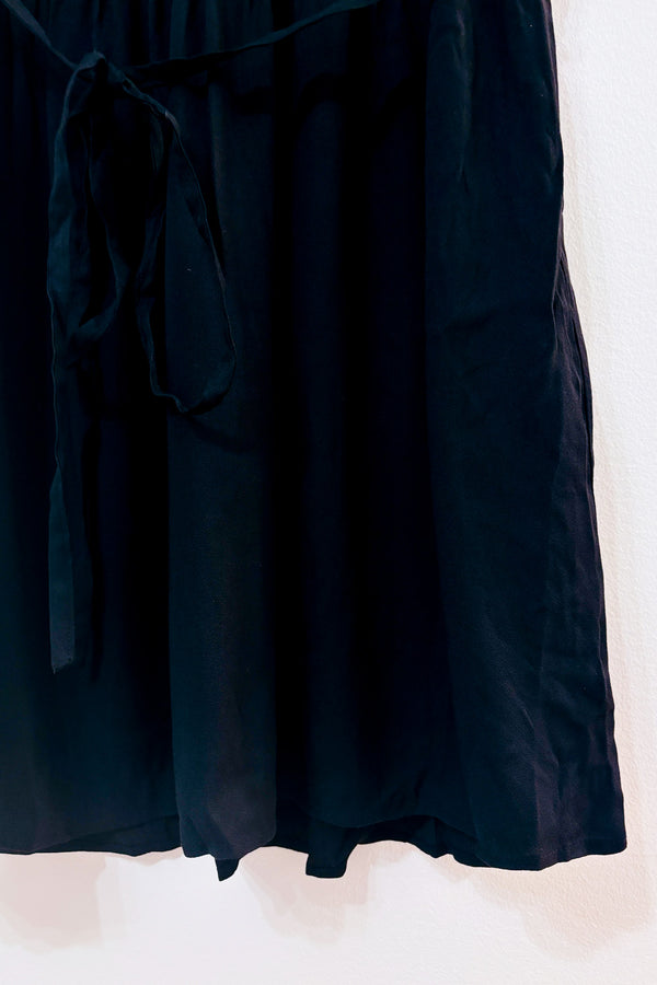 Robe noire fluide à nouer* seconde main - H&M- La Penderie du Paradis