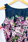 Robe midi noire et rose fleurie en dentelle* seconde main - Laura- La Penderie du Paradis