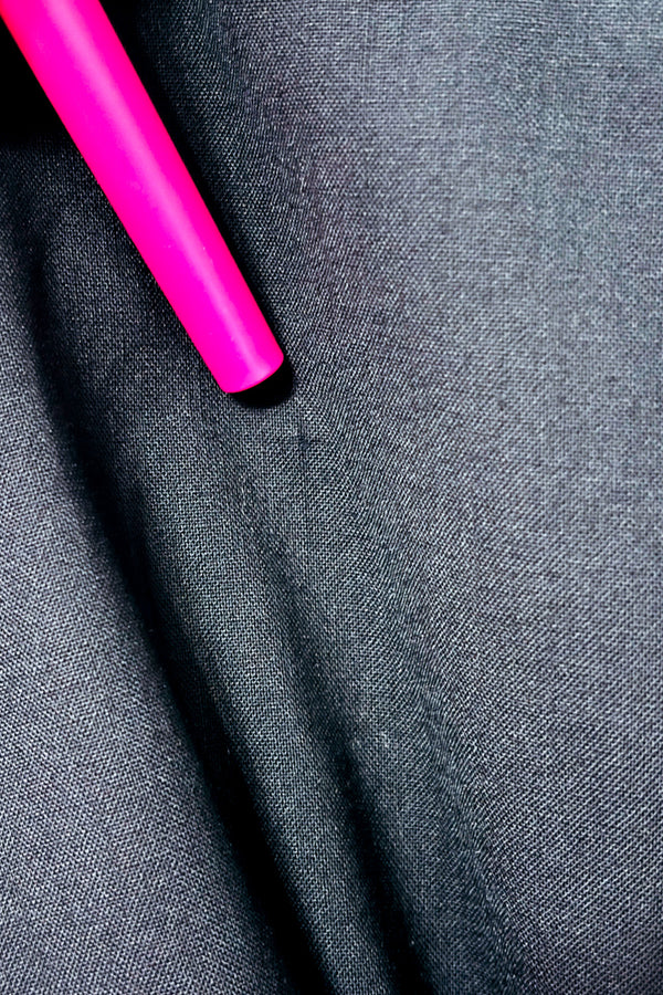 Robe cocktail noire ceinturée en laine* seconde main - DKNY- La Penderie du Paradis