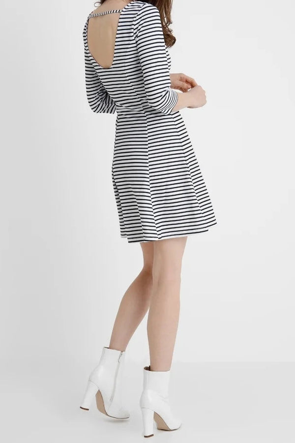 Robe blanche et noire rayée* seconde main - Only- La Penderie du Paradis