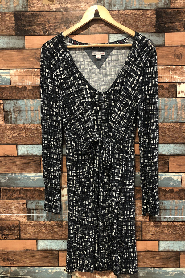 Robe noire et grise avec motifs (l) seconde main Tommy Hilfiger 