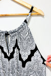 Robe noire et blanche haut licou (l/xl) -- La Penderie du Paradis ?