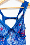 Nuisette transparente bleue fleurie (m) -- La Penderie du Paradis ?