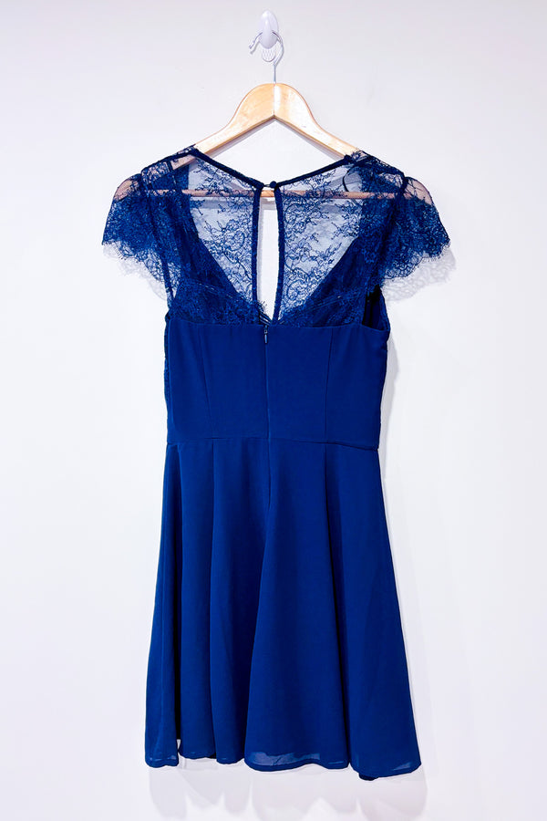 Robe fluide marine avec dentelle (s)-Nikibi-La Penderie du Paradis 🕊