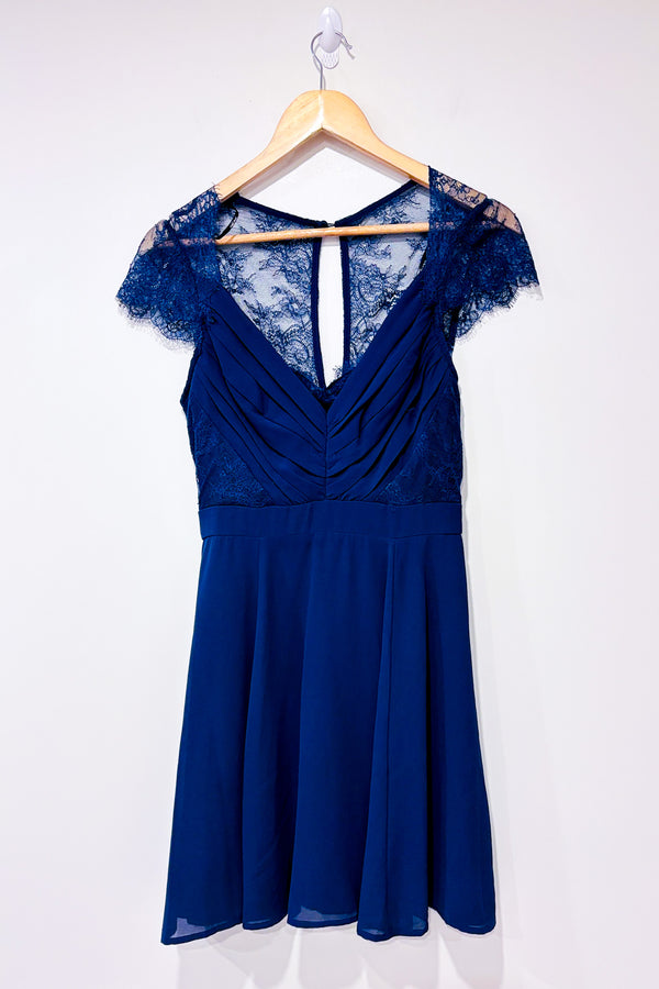 Robe fluide marine avec dentelle (s)-Nikibi-La Penderie du Paradis 🕊