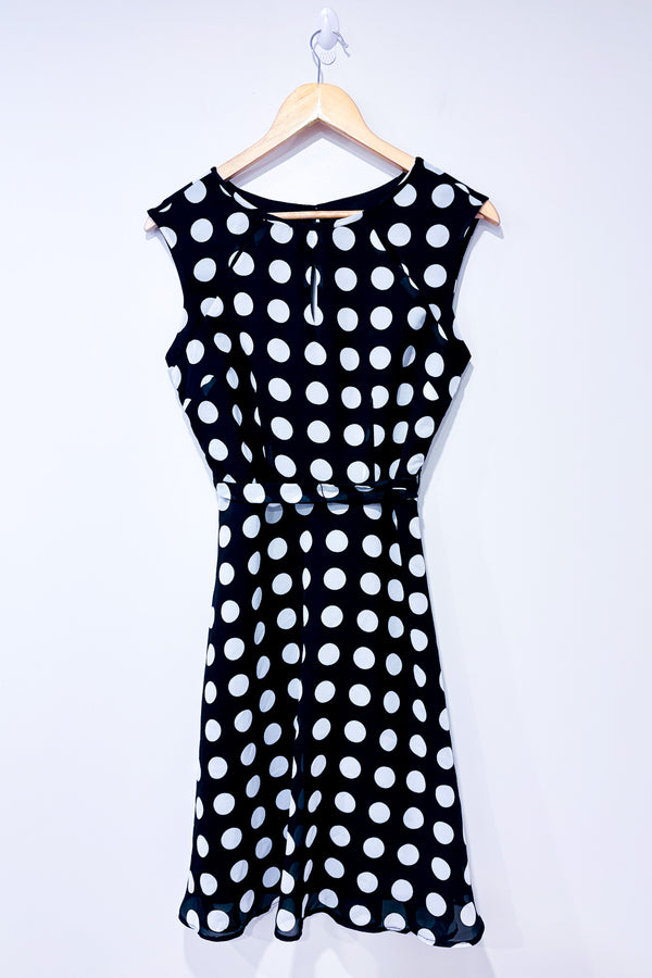 Robe fluide noire à pois (s)-Lori M Collection-La Penderie du Paradis 🕊